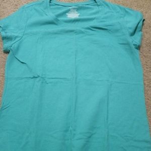 GREEN T-SHIRT